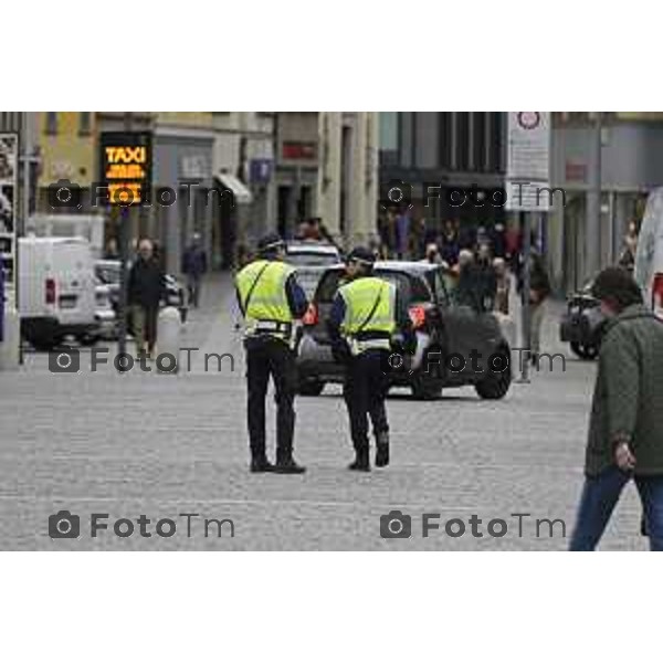 Tiziano Manzoni/LaPresse 24-4- 2025 Italia Cronaca Bergamo Bergamo polizia locale vigili di quartiere