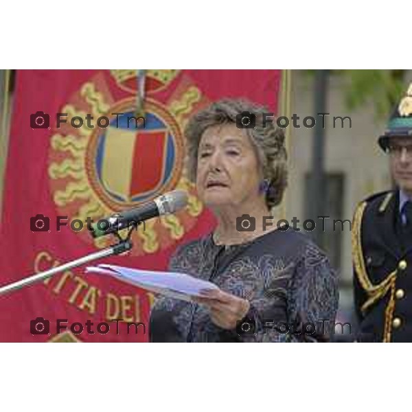 Tiziano Manzoni/LaPresse 24-4- 2025 Italia Cronaca Bergamo Elena Carnevali, Bergamo cerimonia svelamento della targa dedicata a Giacomo Matteotti Pia Locatelli esponente politica Bergamasca socialista PSi