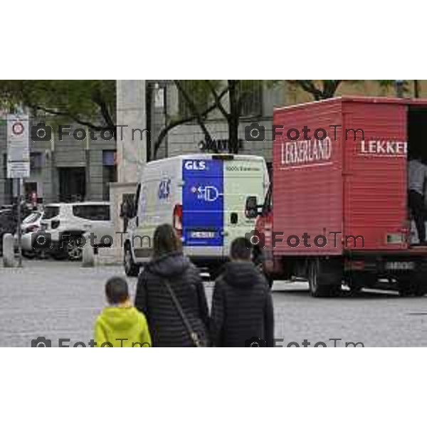 Tiziano Manzoni/LaPresse 24-4- 2025 Italia Cronaca Bergamo Bergamo polizia locale vigili di quartiere