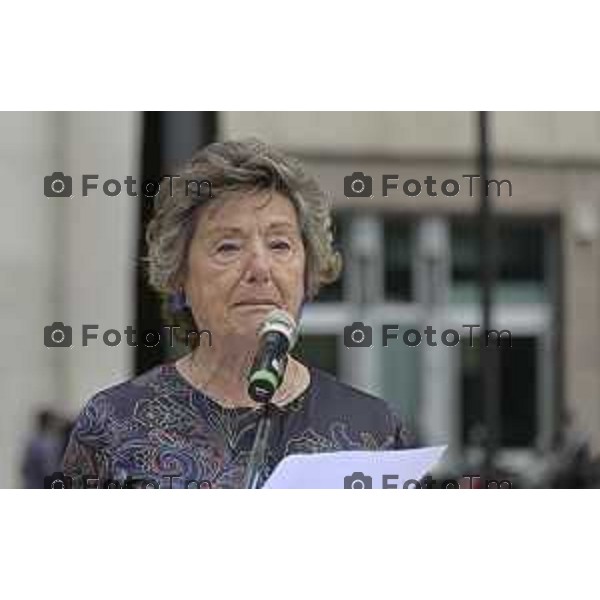 Tiziano Manzoni/LaPresse 24-4- 2025 Italia Cronaca Bergamo Elena Carnevali, Bergamo cerimonia svelamento della targa dedicata a Giacomo Matteotti Pia Locatelli esponente politica Bergamasca socialista PSi