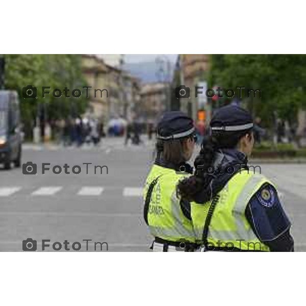 Tiziano Manzoni/LaPresse 24-4- 2025 Italia Cronaca Bergamo Bergamo polizia locale vigili di quartiere