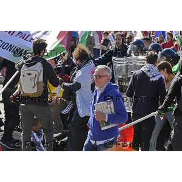 Tiziano Manzoni/LaPresse 12-4- 2025 Italia Cronaca tafferugli Manifestazioni Anniversario della Liberazione.celebrative del 25 aprile