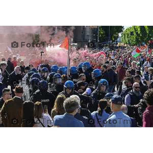 Tiziano Manzoni/LaPresse 12-4- 2025 Italia Cronaca tafferugli Manifestazioni Anniversario della Liberazione.celebrative del 25 aprile