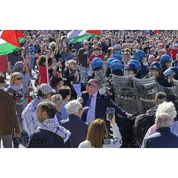 Tiziano Manzoni/LaPresse 12-4- 2025 Italia Cronaca tafferugli Manifestazioni Anniversario della Liberazione.celebrative del 25 aprile