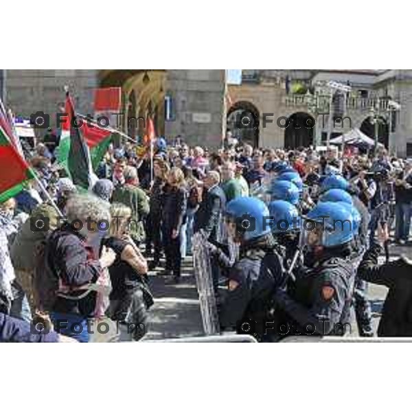 Tiziano Manzoni/LaPresse 12-4- 2025 Italia Cronaca Bergamo Elena Carnevali, Bergamo 80° Manifestazioni Anniversario della Liberazione.celebrative del 25 aprile