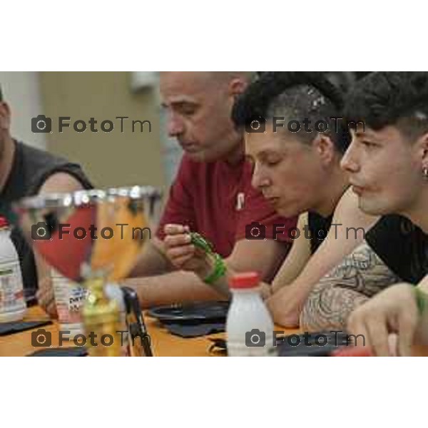 Tiziano Manzoni/LaPresse 4-5- 2025 Italia Cronaca Bergamo Chiuduno Tatoo fiera 4 tappa del Campionato italiano super hot mangiatori di peperoncino creato da Giancarlo Gasparotto in arte “Jack Pepper”, primo classificato Giovanni Mora.