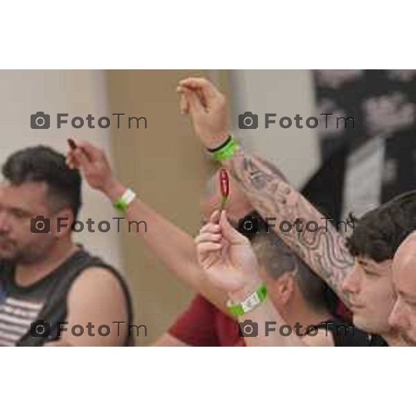 Tiziano Manzoni/LaPresse 4-5- 2025 Italia Cronaca Bergamo Chiuduno Tatoo fiera 4 tappa del Campionato italiano super hot mangiatori di peperoncino creato da Giancarlo Gasparotto in arte “Jack Pepper”, primo classificato Giovanni Mora.
