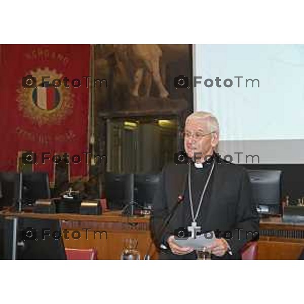 Tiziano Manzoni/LaPresse 5-5- 2025 Italia Cronaca Bergamo Consiglio comunale straordinario di commemorazione di Papa Francesco Vescovo Mons. Francesco Beschi