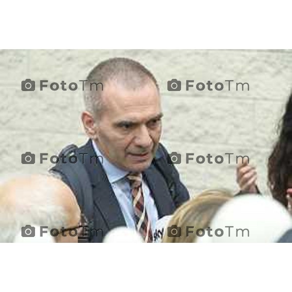  De Simone Jacopo killer di Riccardo Claris accompagnato in tribunale 