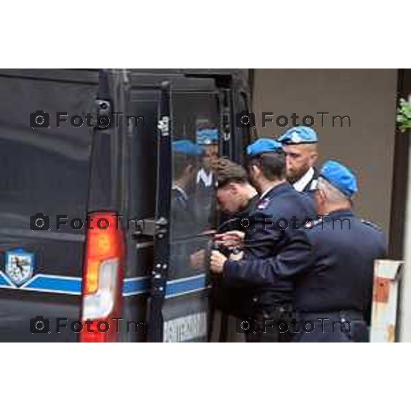  De Simone Jacopo killer di Riccardo Claris accompagnato in tribunale 
