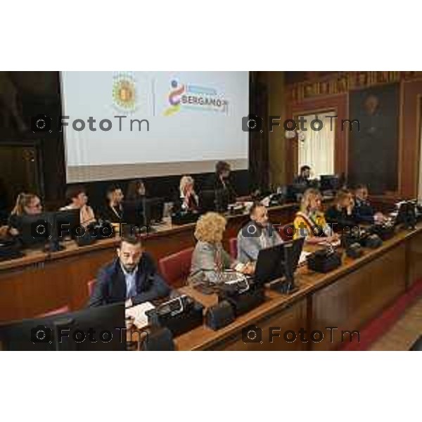 Tiziano Manzoni/LaPresse 12-4- 2025 Italia Cronaca Elena Carnevali,Bergamo Città Europea dello Sport 2027. Difesa della candidatura | Con Assessore Messina e Maurizia Cacciatori.