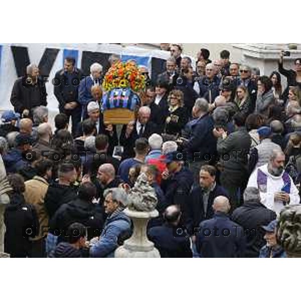 Tiziano Manzoni/LaPresse 10-5 2025 Italia CronacaStezzano funerale Oliviero Garlini ex giocatore Atalanta