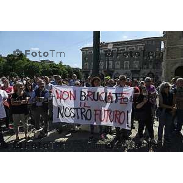 Tiziano Manzoni/LaPresse 17-5- 2025 Italia Cronaca Bergamo Movimento Cinque Stelle e 45 comuni bergamaschi, per dire no all’inceneritore di Montello