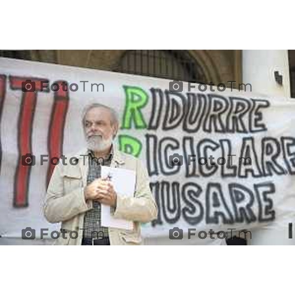 Tiziano Manzoni/LaPresse 17-5- 2025 Italia Cronaca Bergamo Movimento Cinque Stelle e 45 comuni bergamaschi, per dire no all’inceneritore di Montello Enzo Mauri, direttore dell\'Oasi Wwf Valpredina