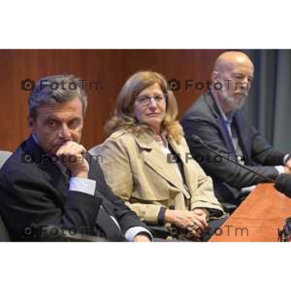 Tiziano Manzoni/LaPresse 22-5- 2025 Italia Cronaca Bergamo Promoberg Srl visita istituzionale di Carlo Calenda. Il presidente Luciano Patelli e l\'amministratore delegato Davide Lenarduzzi coglieranno l\'occasione per tracciare gli scenari di sviluppo futuri di Fiera Bergamo