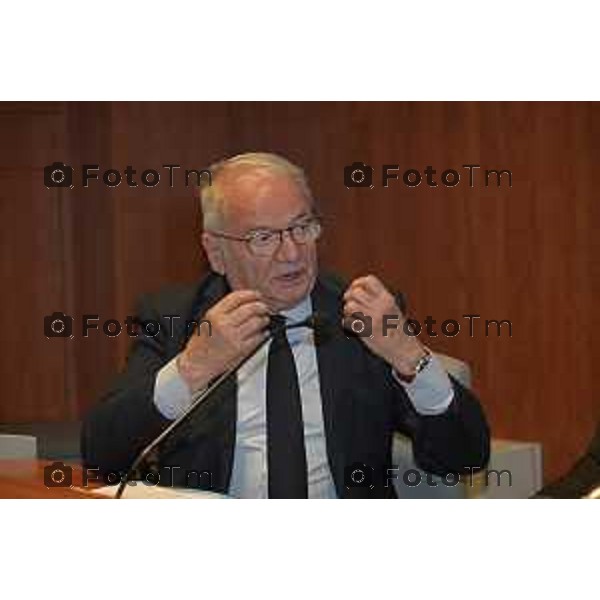 Tiziano Manzoni/LaPresse 22-5- 2025 Italia Cronaca Bergamo Promoberg Srl visita istituzionale di Carlo Calenda. Il presidente Luciano Patelli e l\'amministratore delegato Davide Lenarduzzi coglieranno l\'occasione per tracciare gli scenari di sviluppo futuri di Fiera Bergamo