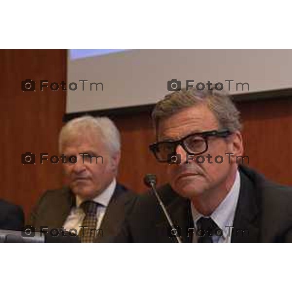 Tiziano Manzoni/LaPresse 22-5- 2025 Italia Cronaca Bergamo Promoberg Srl visita istituzionale di Carlo Calenda. Il presidente Luciano Patelli e l\'amministratore delegato Davide Lenarduzzi coglieranno l\'occasione per tracciare gli scenari di sviluppo futuri di Fiera Bergamo