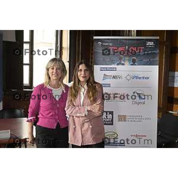 Tiziano Manzoni/LaPresse 26-5- 2025 Italia Cronaca Bergamo time out Messina marcella con ELiana Liotta scrittrice giornalista