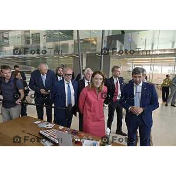 Tiziano Manzoni/LaPresse 29-5- 2025 Italia Cronaca Bergamo presidente del Parlamento Europeo Roberta Metsola al Kilometro rosso, il distretto dell\'innovazione di cui Brembo è motoree il vicepremier Antonio Tajani accolti da Alberto Bombassei.