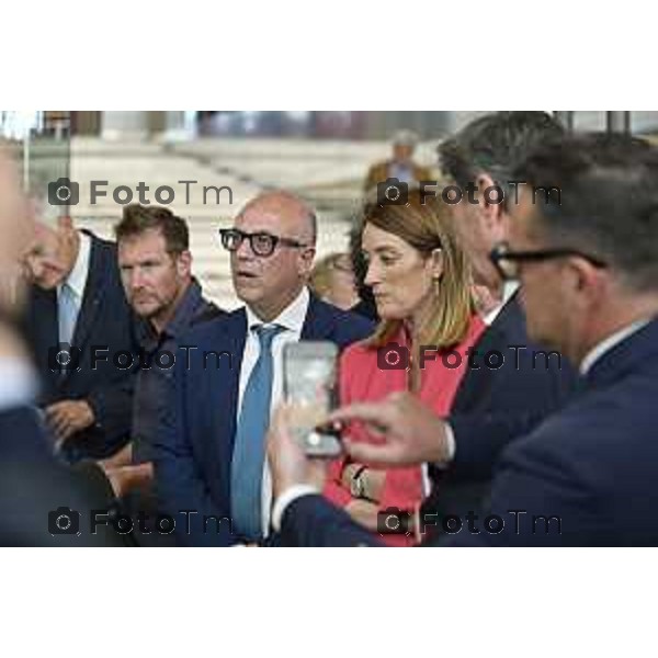 Tiziano Manzoni/LaPresse 29-5- 2025 Italia Cronaca Bergamo presidente del Parlamento Europeo Roberta Metsola al Kilometro rosso, il distretto dell\'innovazione di cui Brembo è motoree il vicepremier Antonio Tajani accolti da Alberto Bombassei.
