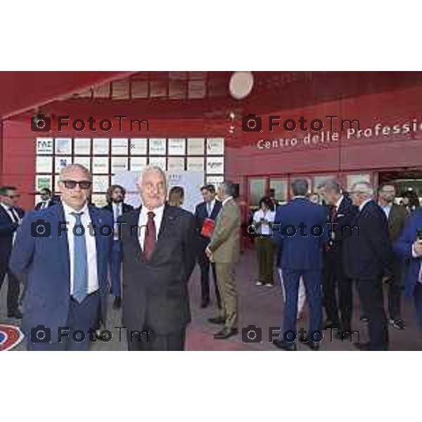 Tiziano Manzoni/LaPresse 29-5- 2025 Italia Cronaca Bergamo presidente del Parlamento Europeo Roberta Metsola al Kilometro rosso, il distretto dell\'innovazione di cui Brembo è motoree il vicepremier Antonio Tajani accolti da Alberto Bombassei.