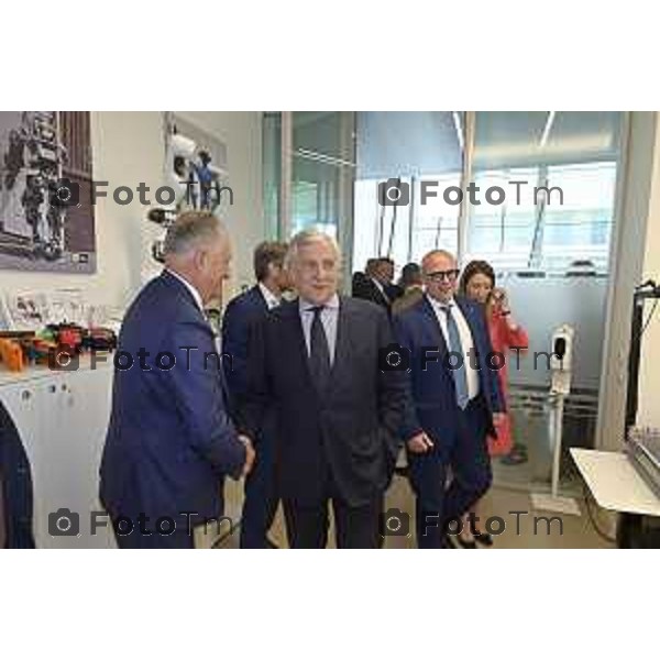 Tiziano Manzoni/LaPresse 29-5- 2025 Italia Cronaca Bergamo presidente del Parlamento Europeo Roberta Metsola al Kilometro rosso, il distretto dell\'innovazione di cui Brembo è motoree il vicepremier Antonio Tajani accolti da Alberto Bombassei.