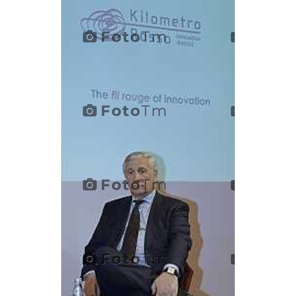 Tiziano Manzoni/LaPresse 29-5- 2025 Italia Cronaca Bergamo presidente del Parlamento Europeo Roberta Metsola al Kilometro rosso, il distretto dell\'innovazione di cui Brembo è motoree il vicepremier Antonio Tajani accolti da Alberto Bombassei.