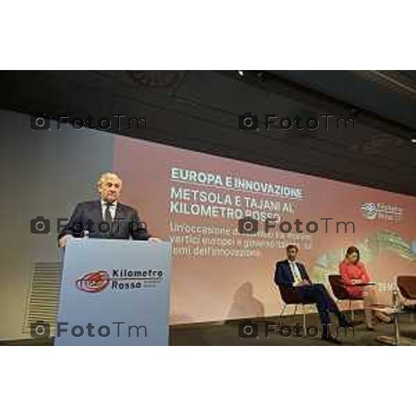 Tiziano Manzoni/LaPresse 29-5- 2025 Italia Cronaca Bergamo presidente del Parlamento Europeo Roberta Metsola al Kilometro rosso, il distretto dell\'innovazione di cui Brembo è motoree il vicepremier Antonio Tajani accolti da Alberto Bombassei.