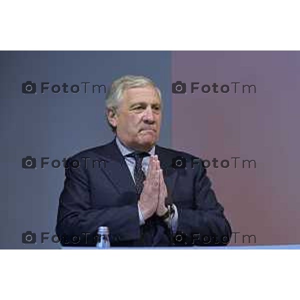 Tiziano Manzoni/LaPresse 29-5- 2025 Italia Cronaca Bergamo presidente del Parlamento Europeo Roberta Metsola al Kilometro rosso, il distretto dell\'innovazione di cui Brembo è motoree il vicepremier Antonio Tajani accolti da Alberto Bombassei.