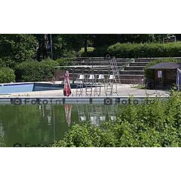 Tiziano Manzoni/LaPresse 31-5- 2025 Italia Cronaca Bergamo Impianti sportivi Italcementi piscine esterne e interne 2025 ultimo giorno dopo il lavoro di rinnovo che durera due anni