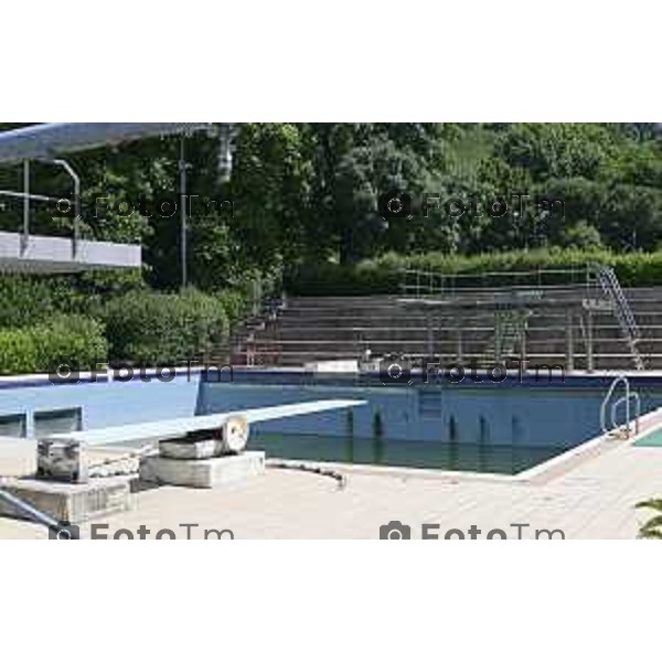 Tiziano Manzoni/LaPresse 31-5- 2025 Italia Cronaca Bergamo Impianti sportivi Italcementi piscine esterne e interne 2025 ultimo giorno dopo il lavoro di rinnovo che durera due anni