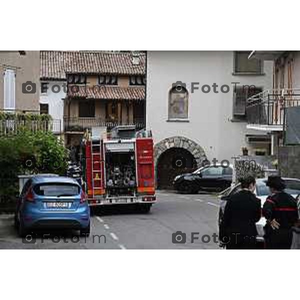 Tiziano Manzoni/LaPresse 5-6- 2025 Italia Cronaca Bergamo Cene Omicidio suicidio Rubens Bertocchi spara e uccide la moglie Elena Belloli.