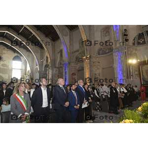 Tiziano Manzoni/LaPresse 7-6- 2025 Italia Cronaca Bergamo Universta 2025 Graduation Day il lancio del tocco nel chiostro maggiore