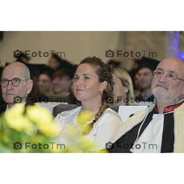 Tiziano Manzoni/LaPresse 7-6- 2025 Italia Cronaca Bergamo Universta 2025 Graduation Day il lancio del tocco nel chiostro maggiore Michela Moili