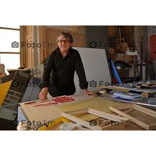 pittore e artista Fausto Bertasa Citta  Alta. 2012 foto Tiziano Manzoni/Fotogramma Bergamo