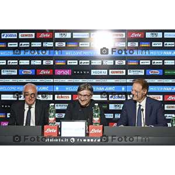 Tiziano Manzoni/LaPresse 19-06- 2025 Bergamo, Italia Sport Zingonia Bg presentazione Ivan jJuric nuovo mister Atalanta 2025 Dea in conferenza stampa. Presenti i vertici societari dell’Atalanta al gran completo, con l’Amministratore Delegato Luca Percassi, il Presidente Antonio Percassi e il co-chairman Stephen Pagliuca.