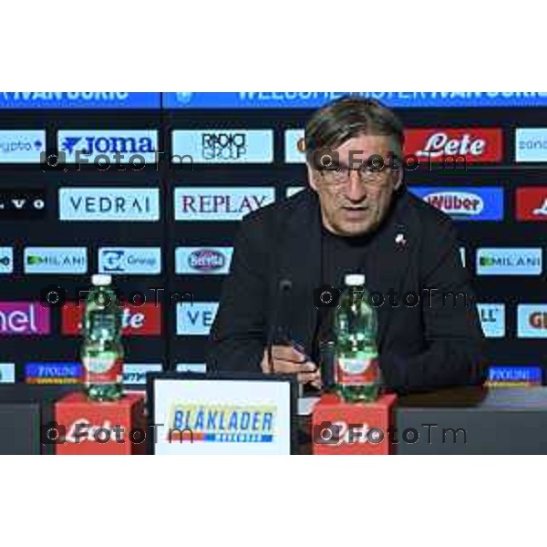 Tiziano Manzoni/LaPresse 19-06- 2025 Bergamo, Italia Sport Zingonia Bg presentazione Ivan jJuric nuovo mister Atalanta 2025 Dea in conferenza stampa. Presenti i vertici societari dell’Atalanta al gran completo, con l’Amministratore Delegato Luca Percassi, il Presidente Antonio Percassi e il co-chairman Stephen Pagliuca.