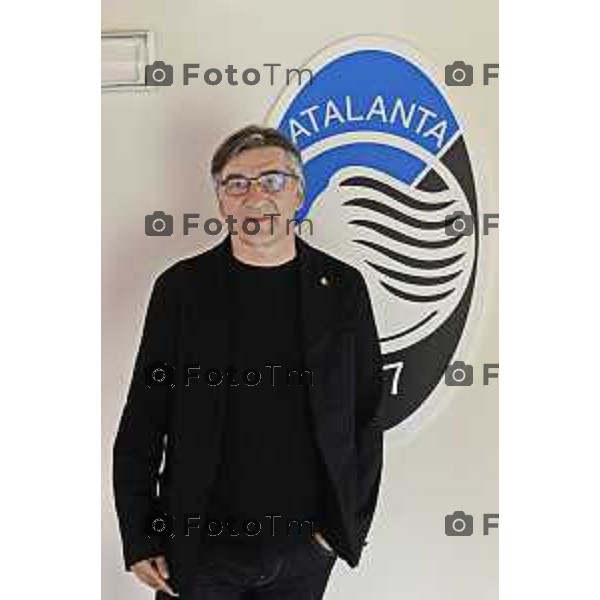 Tiziano Manzoni/LaPresse 19-06- 2025 Bergamo, Italia Sport Zingonia Bg presentazione Ivan jJuric nuovo mister Atalanta 2025 Dea in conferenza stampa. Presenti i vertici societari dell’Atalanta al gran completo, con l’Amministratore Delegato Luca Percassi, il Presidente Antonio Percassi e il co-chairman Stephen Pagliuca.