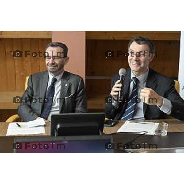 Tiziano Manzoni/LaPresse 10-6- 2025 Italia Cronaca Bergamo "NewMed: la medicina per la società che cambia". Nuovo programma di formazione promosso da UniMiB, UniBg, ASST Papa Giovanni XXIII, FERB e Fondazione ANTHEM.