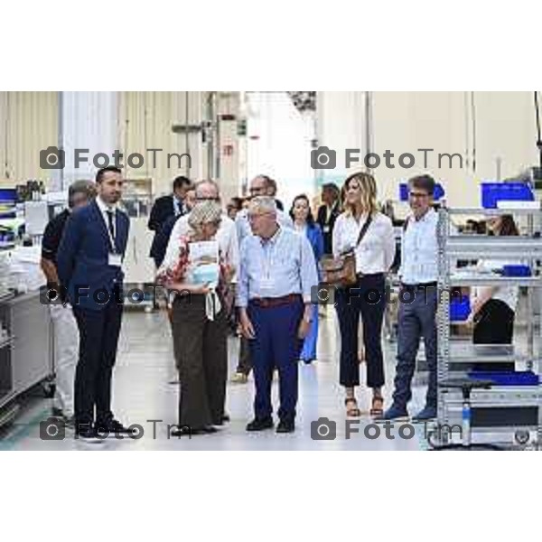 Tiziano Manzoni/LaPresse 21-5- 2025 Italia Cronaca BergamoMilestone di Valbrembo presenta il laboratorio mobile che in sette minuti prepara i tessuti sospetti di tumore per l\'esame del patologo.