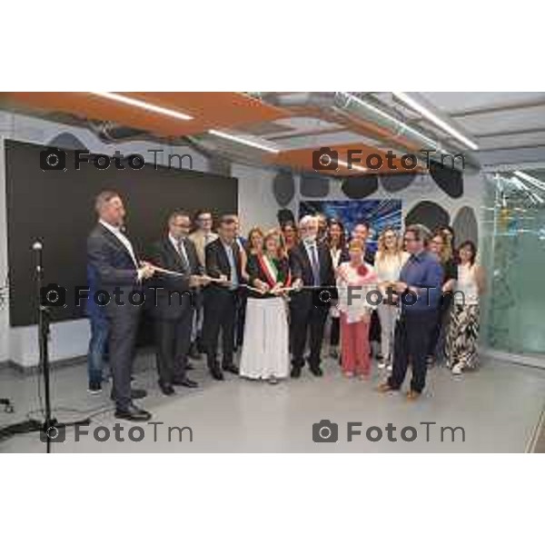 Tiziano Manzoni/LaPresse 12-6- 2025 Italia Cronaca Bergamo Bergamo Inaugurazione Laboratori ITS Move Academy La sindca Elena Carnevali nei nuovi laboratori