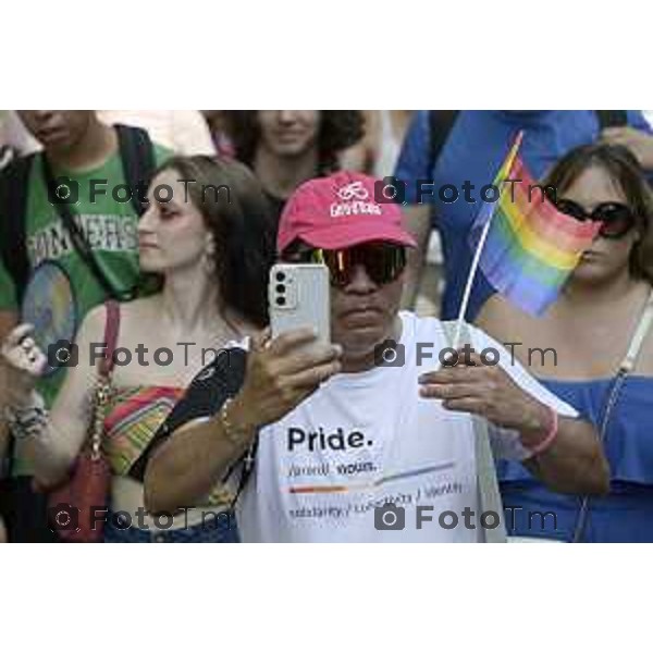 Tiziano Manzoni/LaPresse 21-6- 2025 Italia Cronaca BergamoBergamo sflatagay pride per diritti LGBT 2025