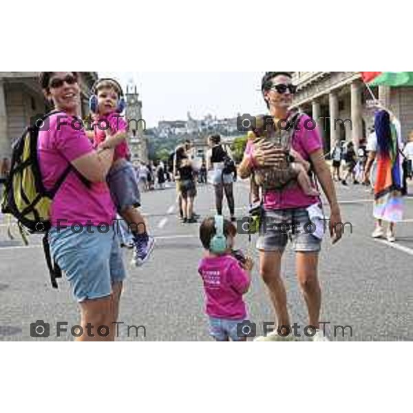 Tiziano Manzoni/LaPresse 21-6- 2025 Italia Cronaca BergamoBergamo sflatagay pride per diritti LGBT 2025