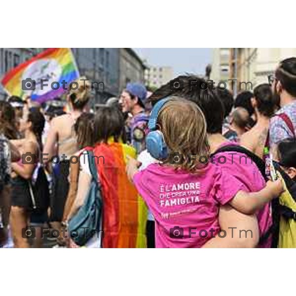 Tiziano Manzoni/LaPresse 21-6- 2025 Italia Cronaca BergamoBergamo sflatagay pride per diritti LGBT 2025