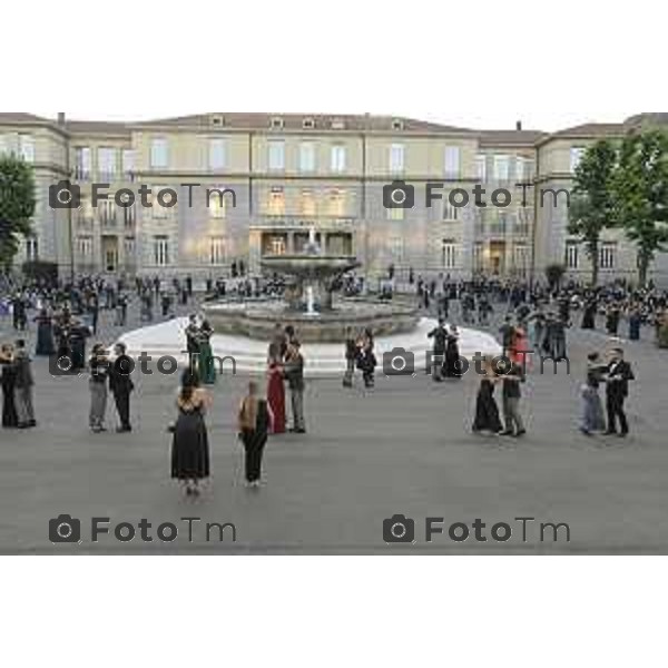Tiziano Manzoni/LaPresse 27 giugno 2025 Italia Cronaca Bergamo Festa del Mak π 100 degli Allievi Ufficiali del 123° Corso «Monte Sperone IV» e del 22° Corso «Centauro II» - Accademia della Guardia di Finanza - Bergamo,