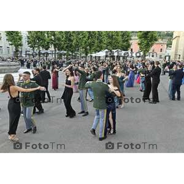 Tiziano Manzoni/LaPresse 27 giugno 2025 Italia Cronaca Bergamo Festa del Mak π 100 degli Allievi Ufficiali del 123° Corso «Monte Sperone IV» e del 22° Corso «Centauro II» - Accademia della Guardia di Finanza - Bergamo,