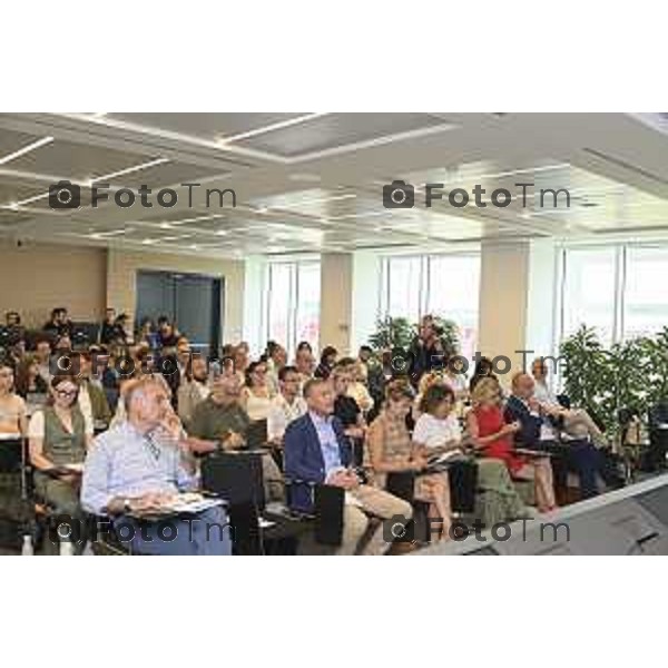 Tiziano Manzoni/LaPresse 30-6- 2025 Italia Cronaca Presidente e l’AD di A2A, Roberto Tasca e Renato Mazzoncini, presenteranno il bilancio di sostenibilità territoriale del territorio bergamasco e ne discuteranno insieme alla Sindaca, Elena Carnevali.