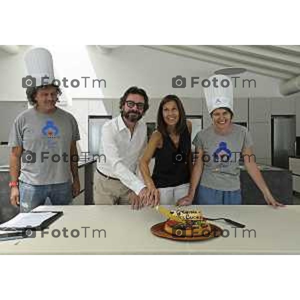 Tiziano Manzoni/LaPresse 3-7-- 2025 Italia Cronaca Treviolo (BG) | Consegna delle cucine nei nuovi spazi de La Casa di Leo Susanna Berlendis, mamma di Leo e presidente del Comitato Direttivo Eos Aps Andrea Valcalda, Consigliere Delegato Enel Cuore