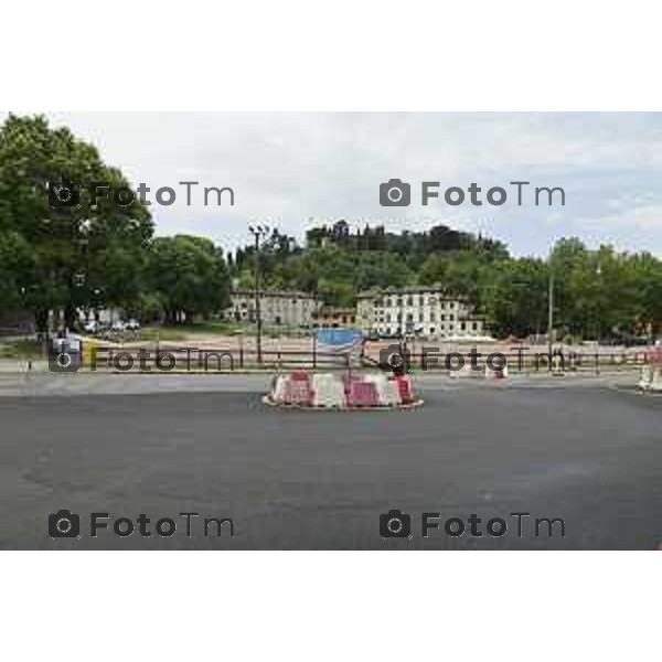 Tiziano Manzoni/LaPresse 5-7- 2025 Italia Cronaca BergamoBergamo alta parco Sant\'Agostino rotonda fara e turisti stranieri