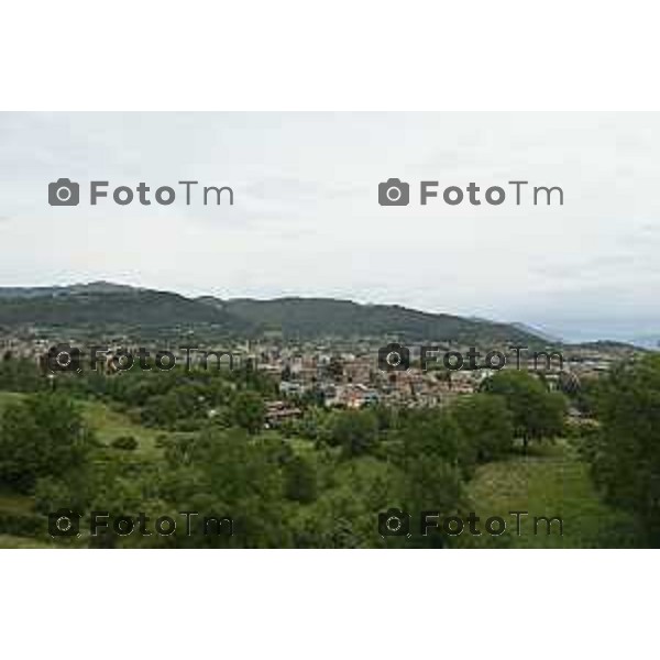 Tiziano Manzoni/LaPresse 5-7- 2025 Italia Cronaca BergamoBergamo alta parco Sant\'Agostino rotonda fara e turisti stranieri